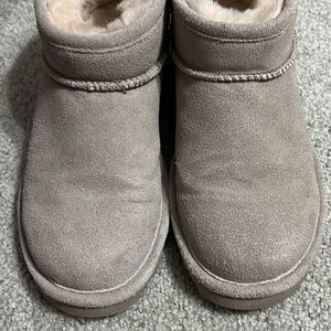 Women’s bear paw boots